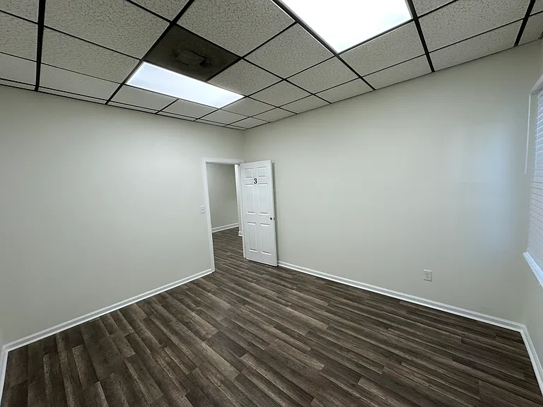4111 Wall St #B — Photo 13