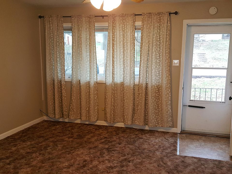 Living Room - Upstairs
