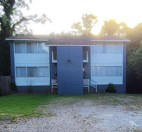 2nd image of 917 Oakview Ave