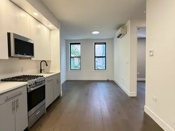 336 West 17th Street image 1 of 10