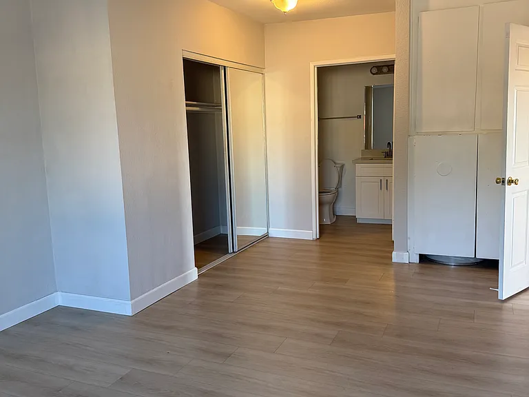 868 E Alvarado St E #7 — Photo 7