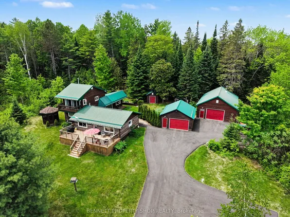 515 Graphite Bay Rd, Greater Madawaska, ON K0J 1H0