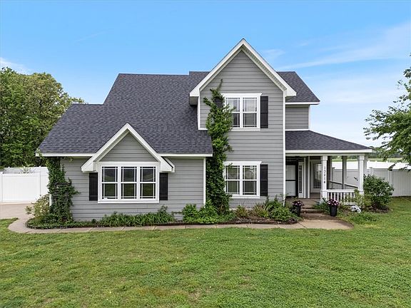 2nd image of 13214 Taylor Orchard Rd