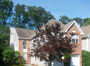 12 Mulberry Ln, Mount Arlington, NJ 07856