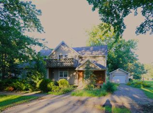 109 N Maple St, Earl Park, IN