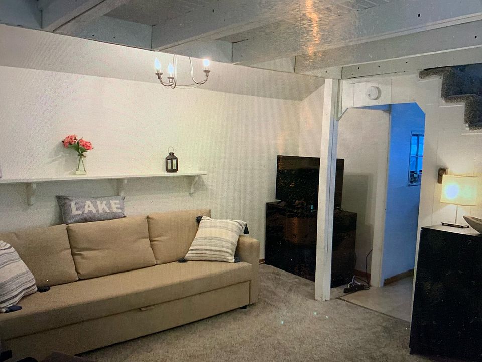2nd image of 208 Weaver Ave #L-0008