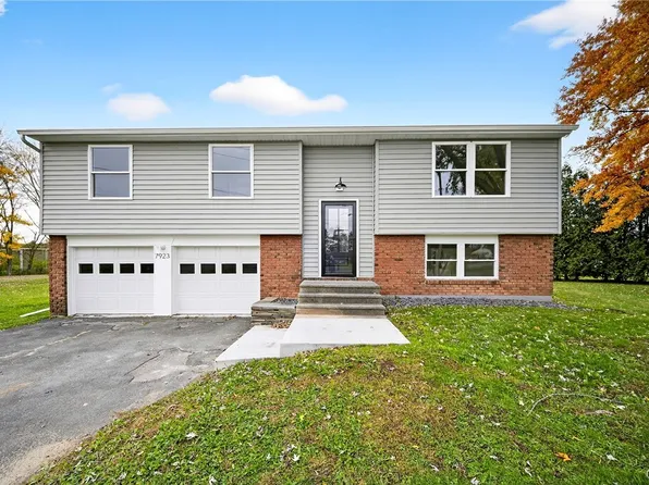 7923 Appleton Rd, Cicero, NY 13039