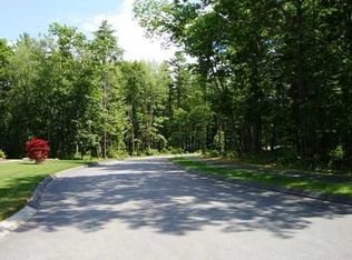 25 Tamarack Dr, Brunswick, ME 04011