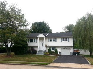 44 Rhonda Pl, Wanaque, NJ 07465