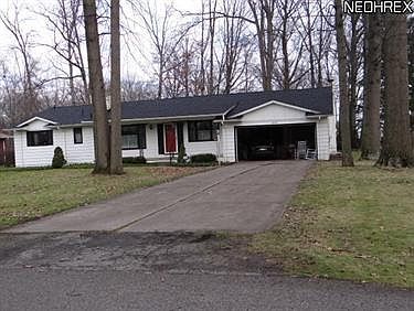 2nd image of 1958 Roberts Ln NE