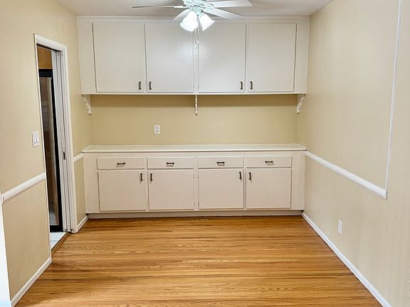 5th image of 816 N Hayworth Ave #7