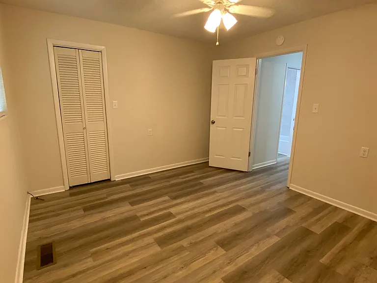 2539 Old Bainbridge Rd — Photo 9