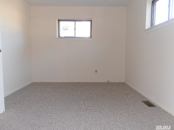 4th image of 32 Leopold Ave
