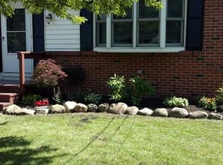 30 Gordon Ave, Lancaster, NY 14086