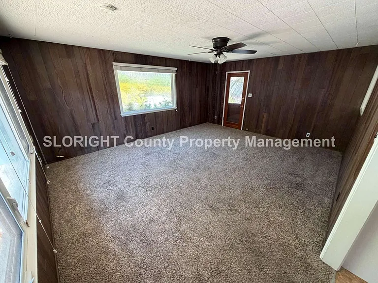 137 Broad St — Photo 8