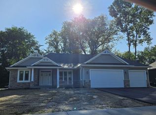 6014 Squirrel Run, Loves Park, IL 61111