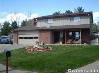 8 Chicory Ct, Pueblo, CO 81001
