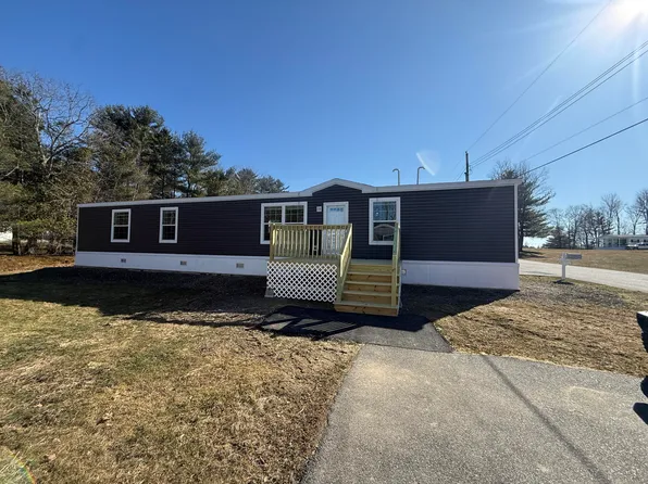 7 Nelligan Drive, Holden, ME 04429