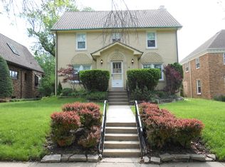 735 S Vine Ave, Park Ridge, IL 60068