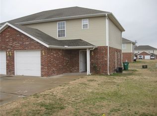 2620 Carondolet St #B, Springdale, AR 72764