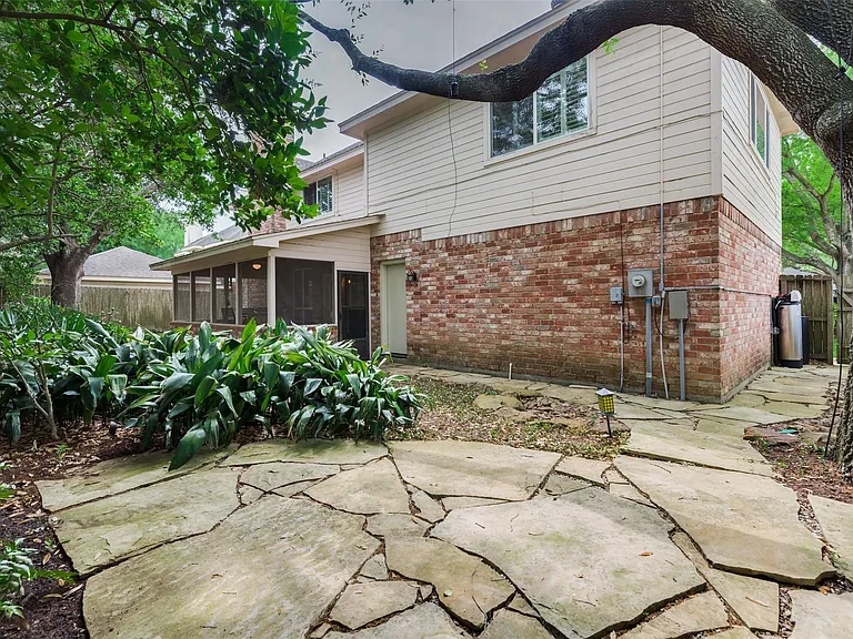 1703 Stemply Ct — Photo 43