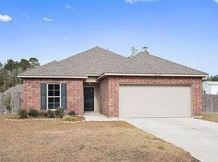 21424 Beau Chateau Blvd, Ponchatoula, LA 70454