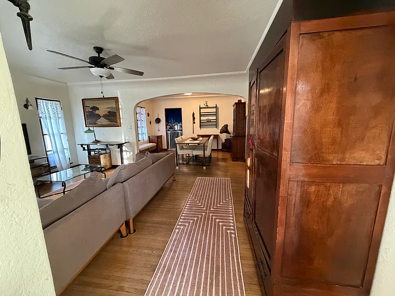 252 S Griffith Park Dr — Photo 13