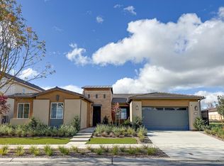 4132 Blackfish Rd, Madera, CA 93636