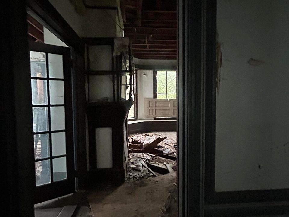 55th image of 311 N James Street