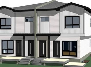 3119 45th St SW, Calgary, AB T3E3T7