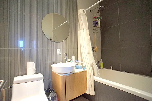 Rented by EXR | media 32