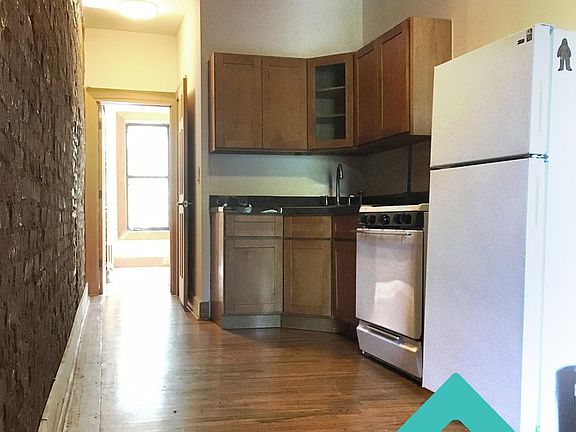 5th image of 1335 Hancock St APT 03R