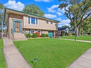 16424 Craig Dr, Oak Forest, IL