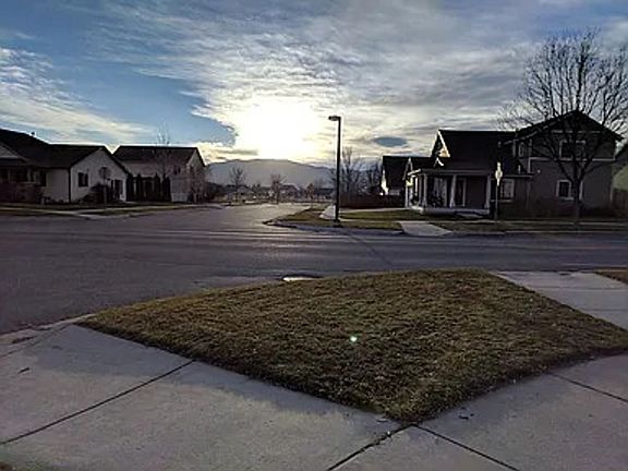 3rd image of 4004 England Blvd