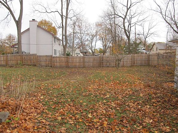 3rd image of 7 Thomson Ave