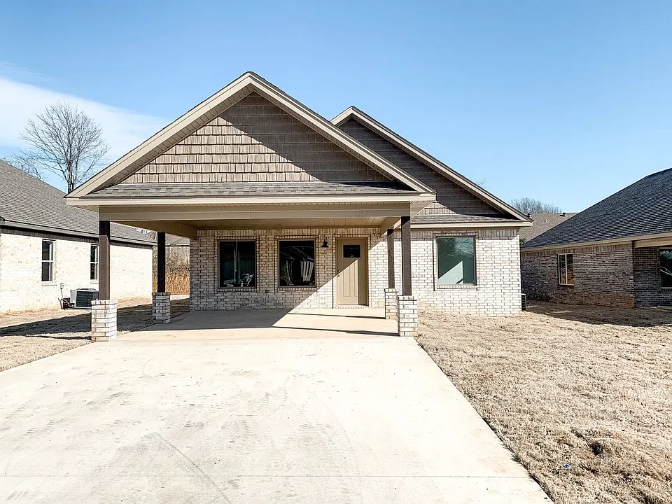 260 Wolf Den Dr