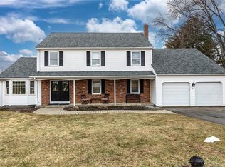 2 Colman Dr, Wolcott, CT 06716