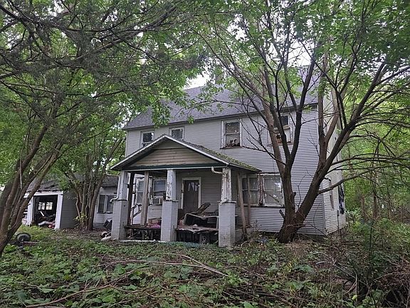 2nd image of 1257 Easter Ave
