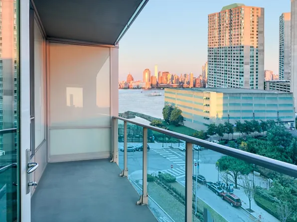 20 Newport Pkwy APT 801, Jersey City, NJ 07310