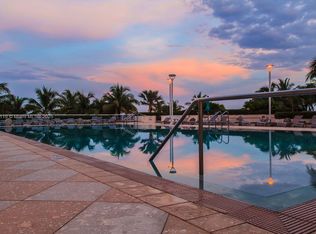 100 Lincoln Rd #943, Miami Beach, FL 33139
