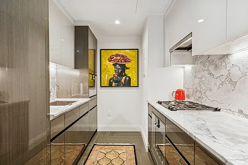 303 Park Ave #2015 Photo 1