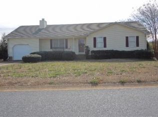 116 Berrys Pond Dr, Duncan, SC 29334