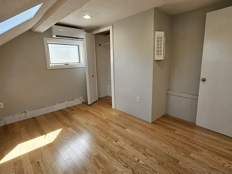 30 Gardner St #1 — Photo 9
