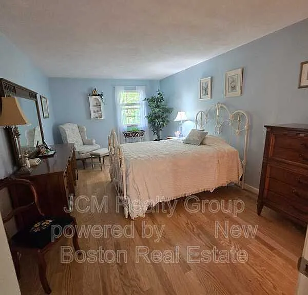276 Albion St — Photo 20