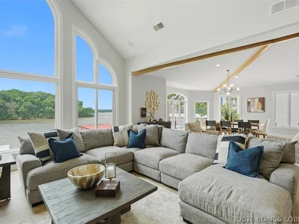 825 Grand View Dr, Sunrise Beach, MO 65079