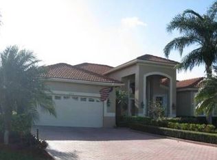2212 SE Stonehaven Rd, Port Saint Lucie, FL 34952