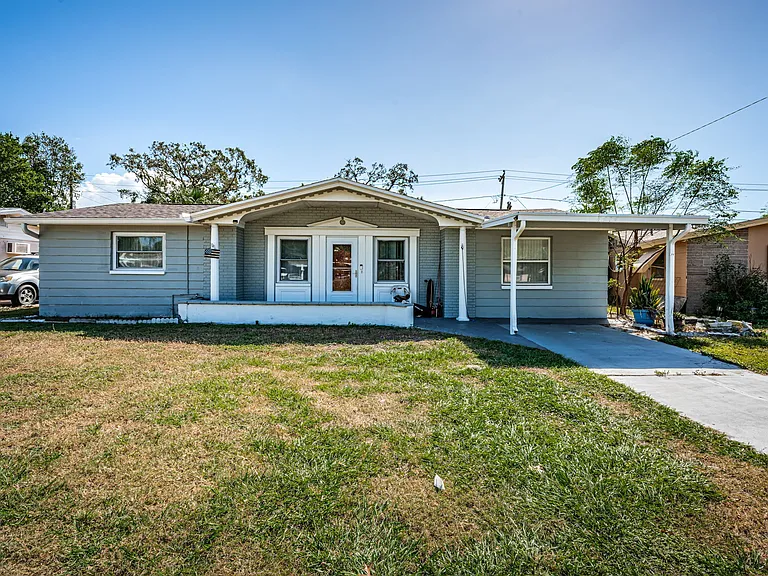 4424 Beacon Square Dr — Photo 3