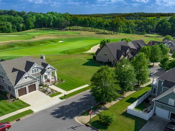 615 Linkside Ln, Bowling Green, KY 42103