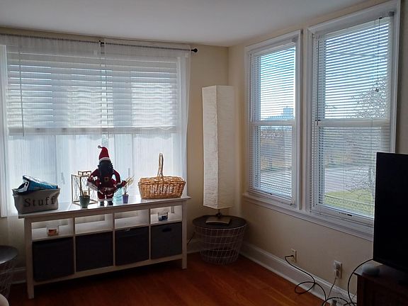 Lots of windows, lots of light.