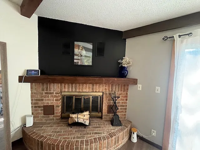 995 Van Buren Ave — Photo 6